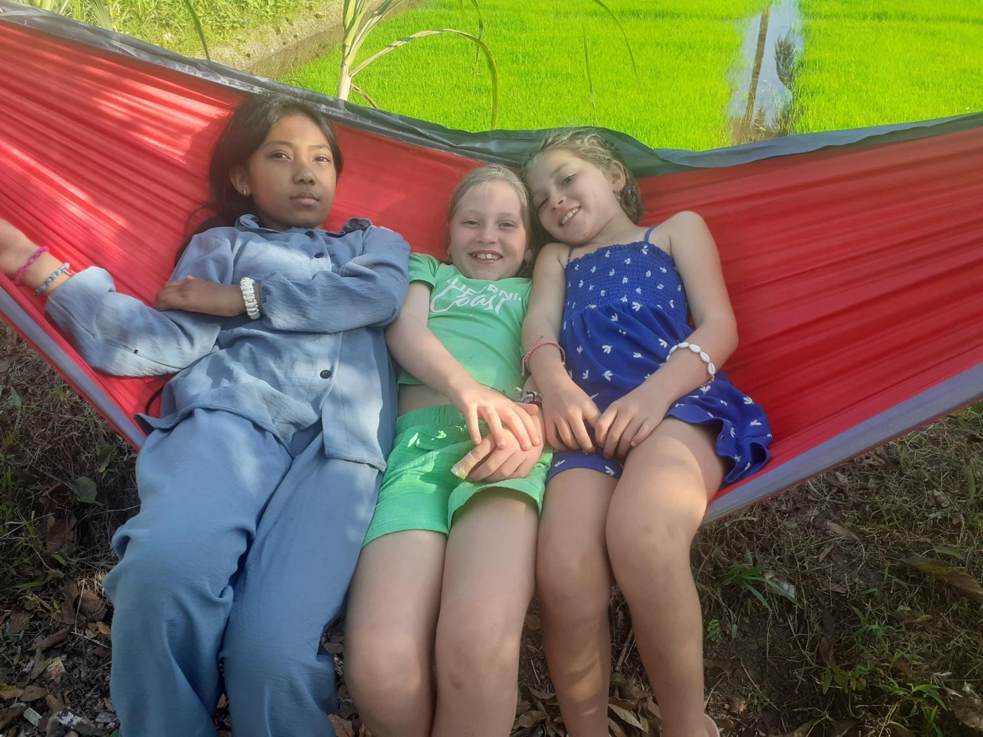 טטבאטו Eltari Homestay חדר תמונה